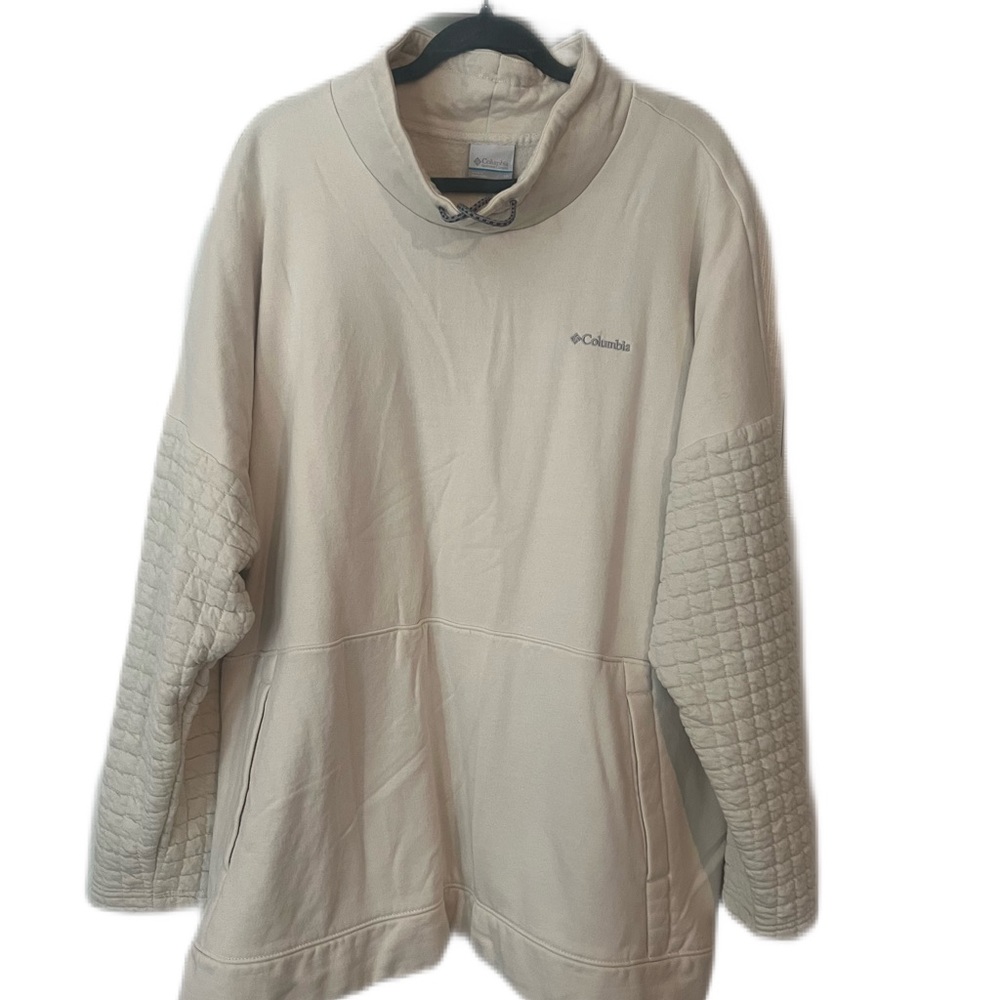 Women Columbia sweatshirt